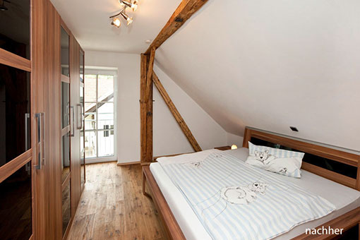 Das modernisierte neue Schlafzimmer unterm Dach