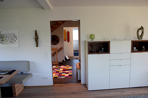Vorhandene Türen wurden durch offenen Türbögen ersetzt