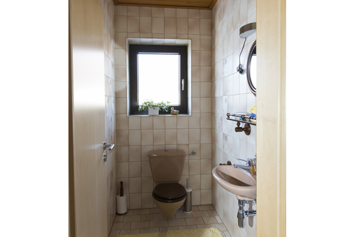 Das Gäste Badezimmer ist in die Jahre gekommen